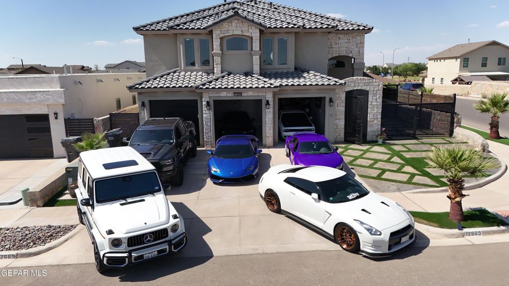 12669 Monmouth Avenue, Horizon City, TX 79928