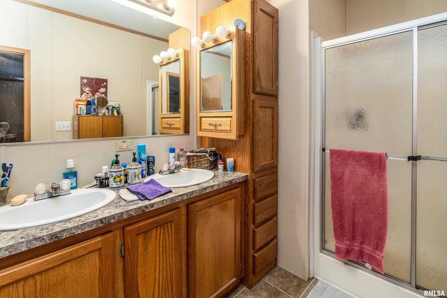 2550 Egyptian Hills Drive, Creal Springs, IL 62922