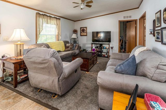 2550 Egyptian Hills Drive, Creal Springs, IL 62922