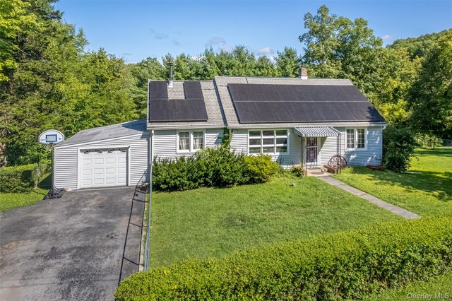 27 Old Mill Road, Esopus, NY 12429