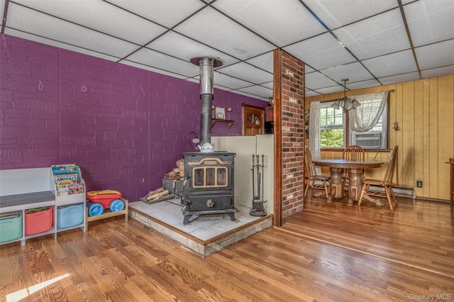 27 Old Mill Road, Esopus, NY 12429