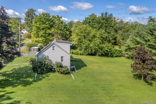 27 Old Mill Road, Esopus, NY 12429