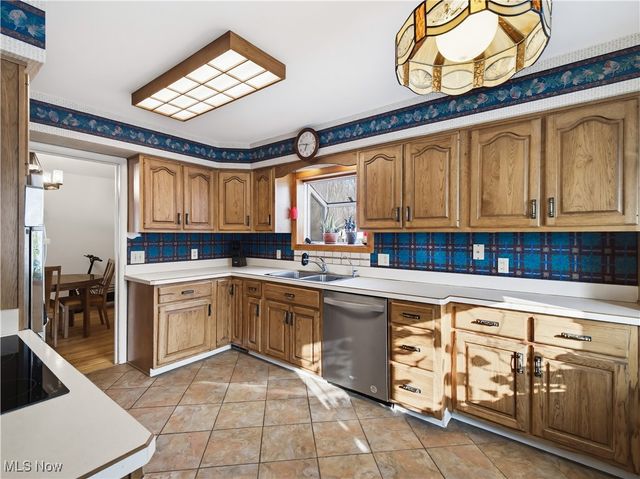 19816 Wendy Drive, Berea, OH 44017