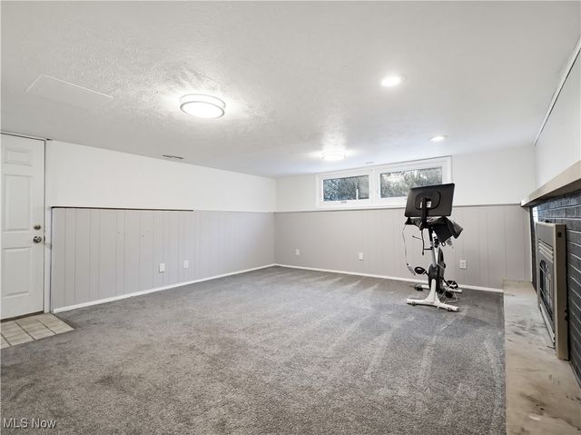 19816 Wendy Drive, Berea, OH 44017