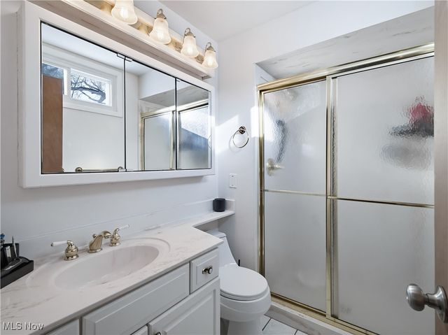 19816 Wendy Drive, Berea, OH 44017