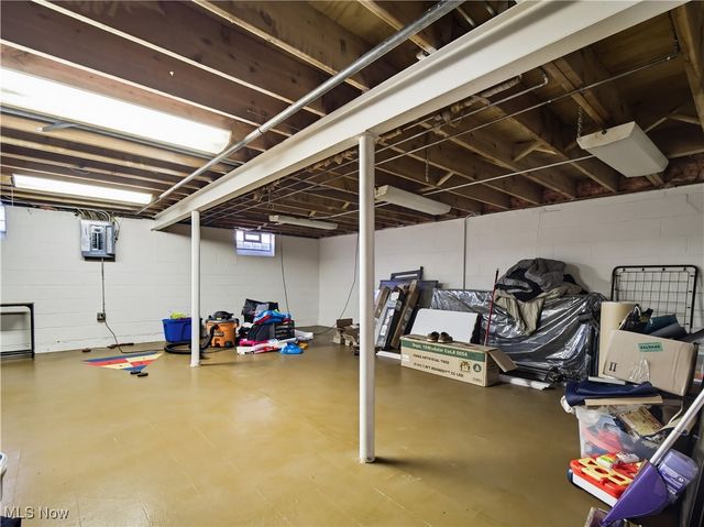 19816 Wendy Drive, Berea, OH 44017