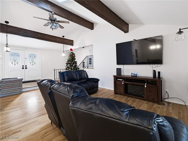 19816 Wendy Drive, Berea, OH 44017