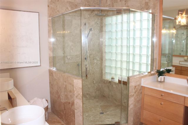 2524 Bay Pointe Ct 2524, Weston, FL 33327