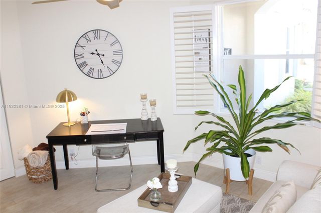 2524 Bay Pointe Ct 2524, Weston, FL 33327