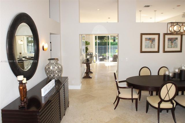 2524 Bay Pointe Ct 2524, Weston, FL 33327