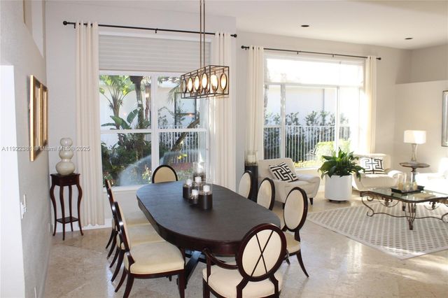 2524 Bay Pointe Ct 2524, Weston, FL 33327