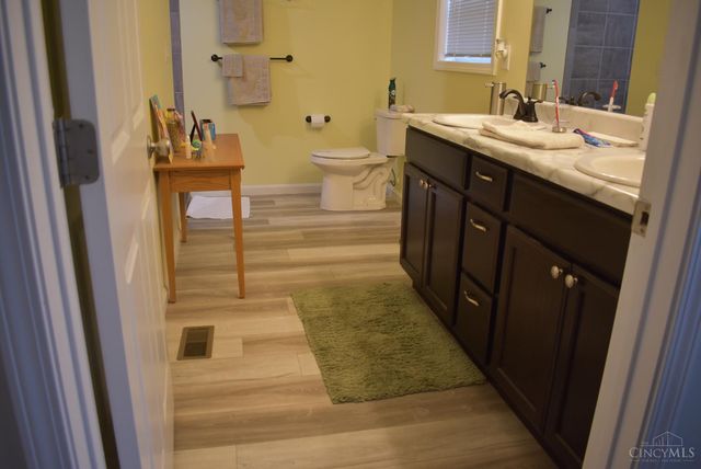 113 Springlake Avenue, Hillsboro, OH 45133