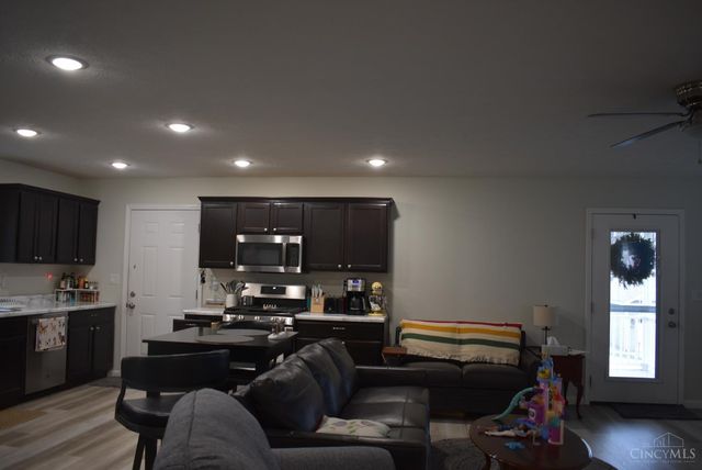 113 Springlake Avenue, Hillsboro, OH 45133