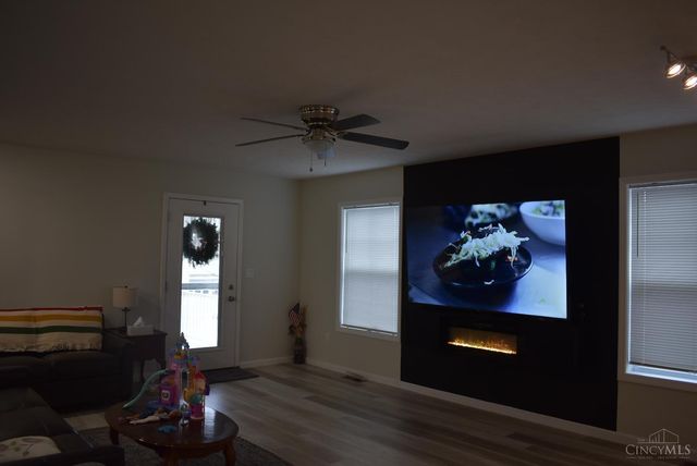 113 Springlake Avenue, Hillsboro, OH 45133