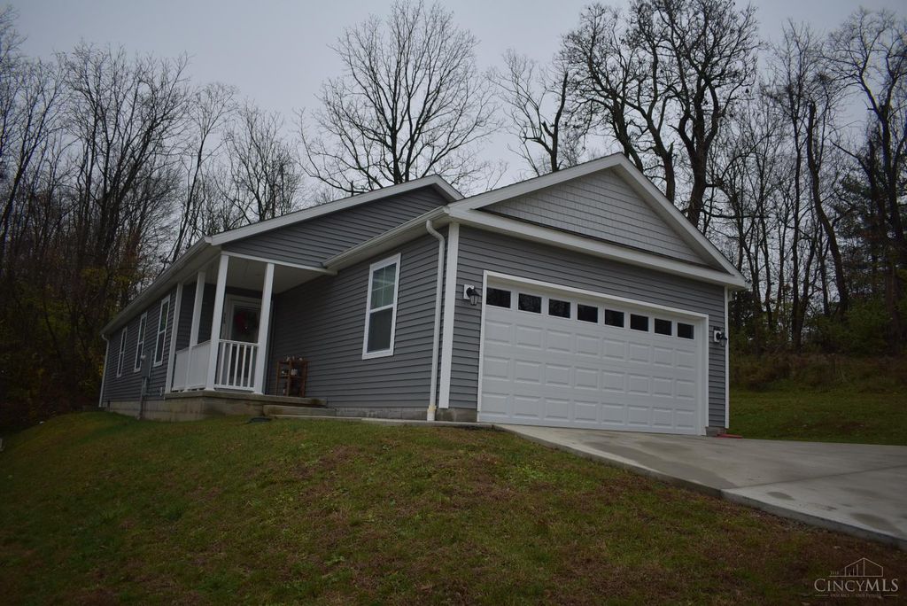 113 Springlake Avenue, Hillsboro, OH 45133