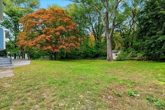 26 Arlington Road, Burlington, MA 01803