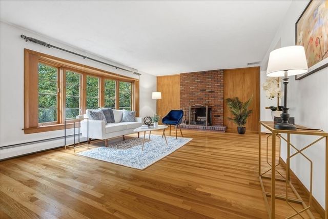 26 Arlington Road, Burlington, MA 01803