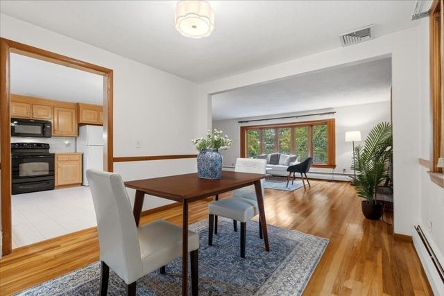26 Arlington Road, Burlington, MA 01803