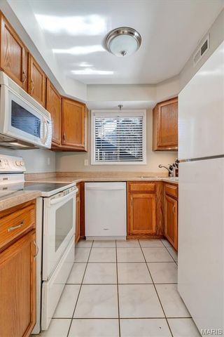 5133 Hollow Wood Court A, St Louis, MO 63128