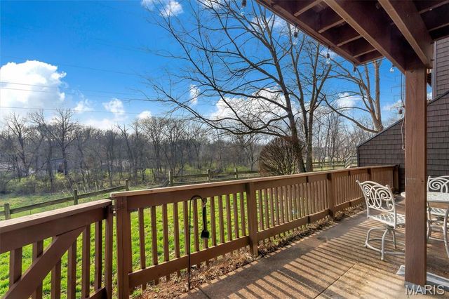 5133 Hollow Wood Court A, St Louis, MO 63128