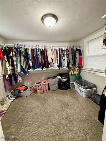 935 Ridge Road NW, Canton, OH 44703