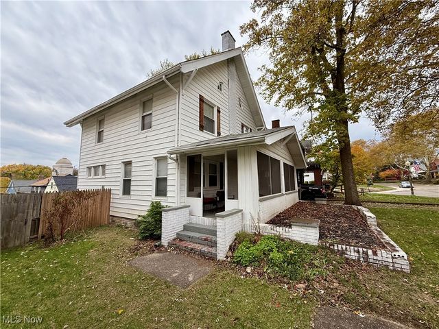 935 Ridge Road NW, Canton, OH 44703