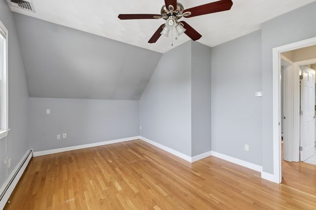16 Elm St, Reading, MA 01867