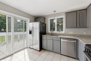 16 Elm St, Reading, MA 01867