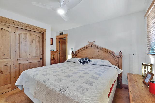 5 Hobbs Road, Peralta, NM 87042