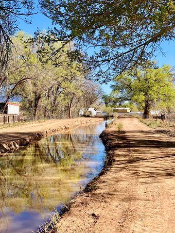 5 Hobbs Road, Peralta, NM 87042