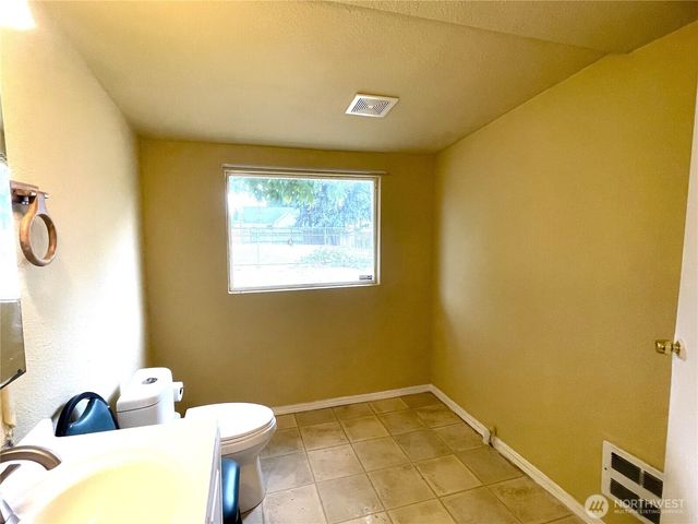 412 Garfield Street S, Tacoma, WA 98444