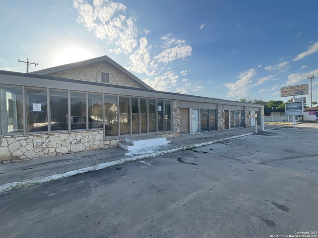 655 CUPPLES RD, San Antonio, TX 78237