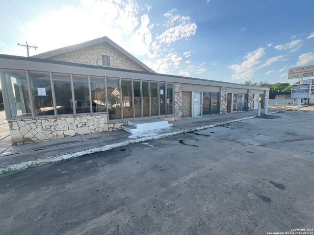 655 CUPPLES RD, San Antonio, TX 78237