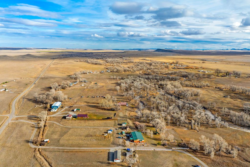 NHN Gilman Road, Augusta, MT 59410 photo 4