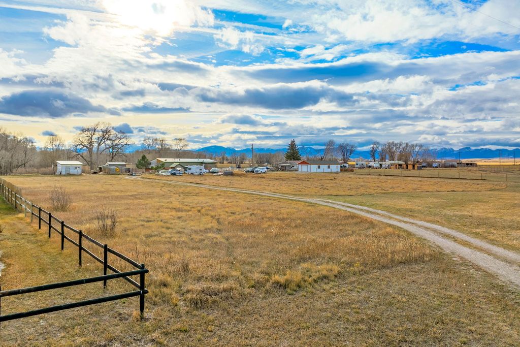 NHN Gilman Road, Augusta, MT 59410 photo 6