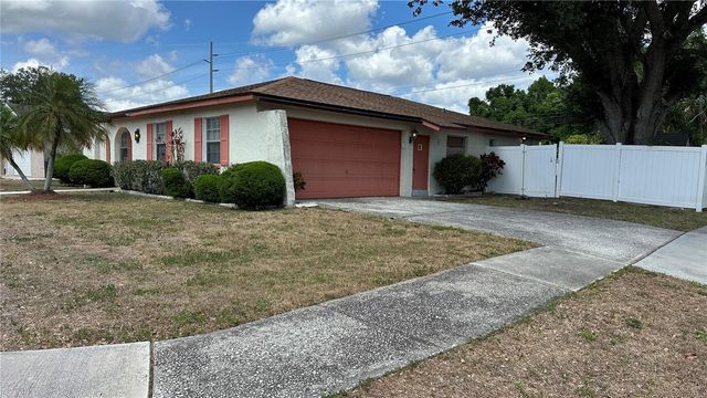 8603 BARKWOOD PLACE, Tampa, FL 33615