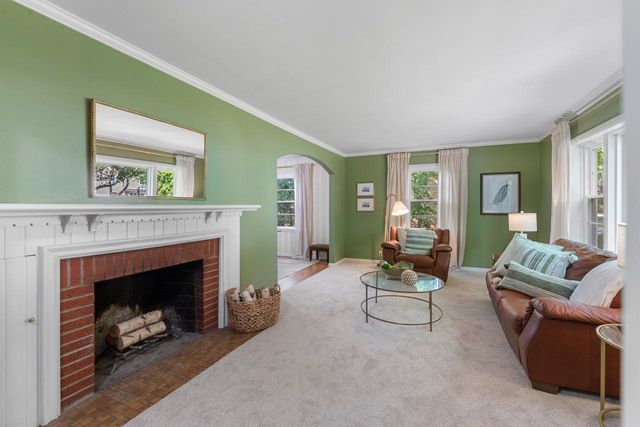 9125 N Meadowlark LANE, Bayside, WI 53217