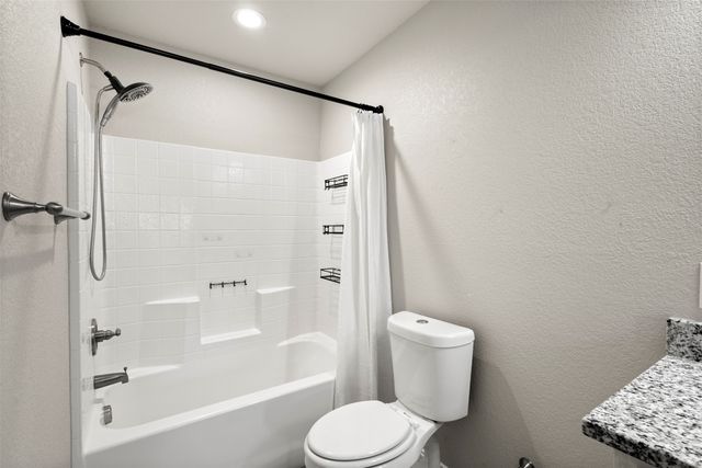 300 Lipscomb Street, Cleburne, TX 76031