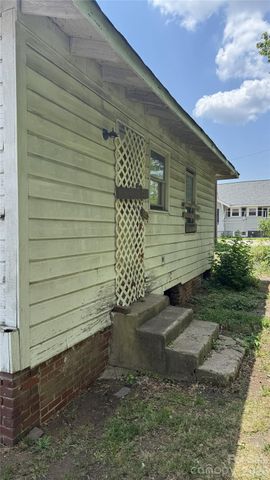 317 N Washington Street, Shelby, NC 28150