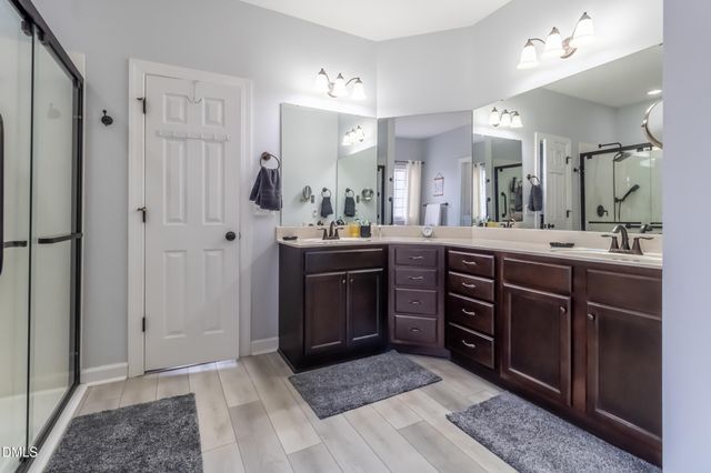 28 Silver Creek Drive, Clayton, NC 27520