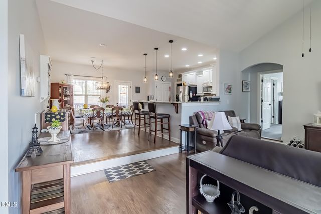 28 Silver Creek Drive, Clayton, NC 27520