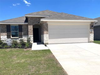 5552 Rollins Drive, Krum, TX 76249