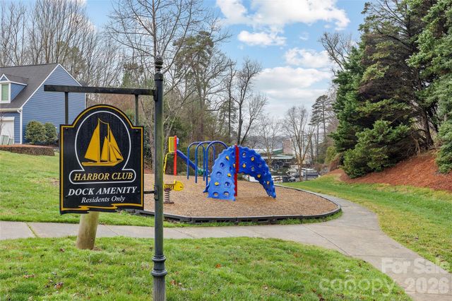 14339 Crown Harbor Drive, Charlotte, NC 28278