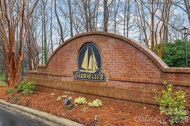 14339 Crown Harbor Drive, Charlotte, NC 28278