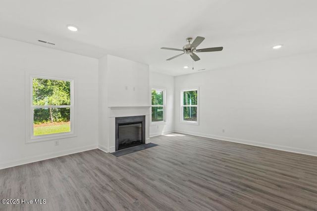 144 Bobwhite Circle, Cape Carteret, NC 28584