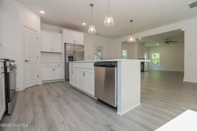 144 Bobwhite Circle, Cape Carteret, NC 28584