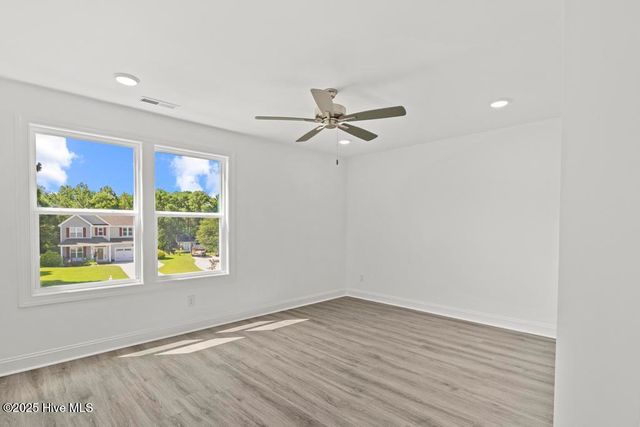 144 Bobwhite Circle, Cape Carteret, NC 28584