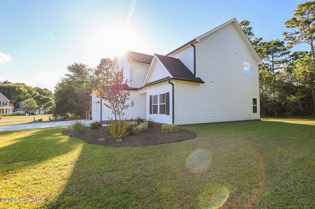 144 Bobwhite Circle, Cape Carteret, NC 28584