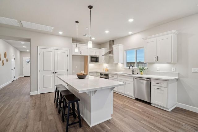 1125 Nicklaus Rd, Galt, CA 95632