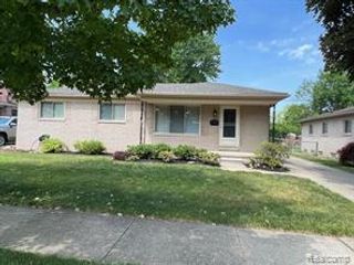 8905 Danzig Street, Livonia, MI 48150
